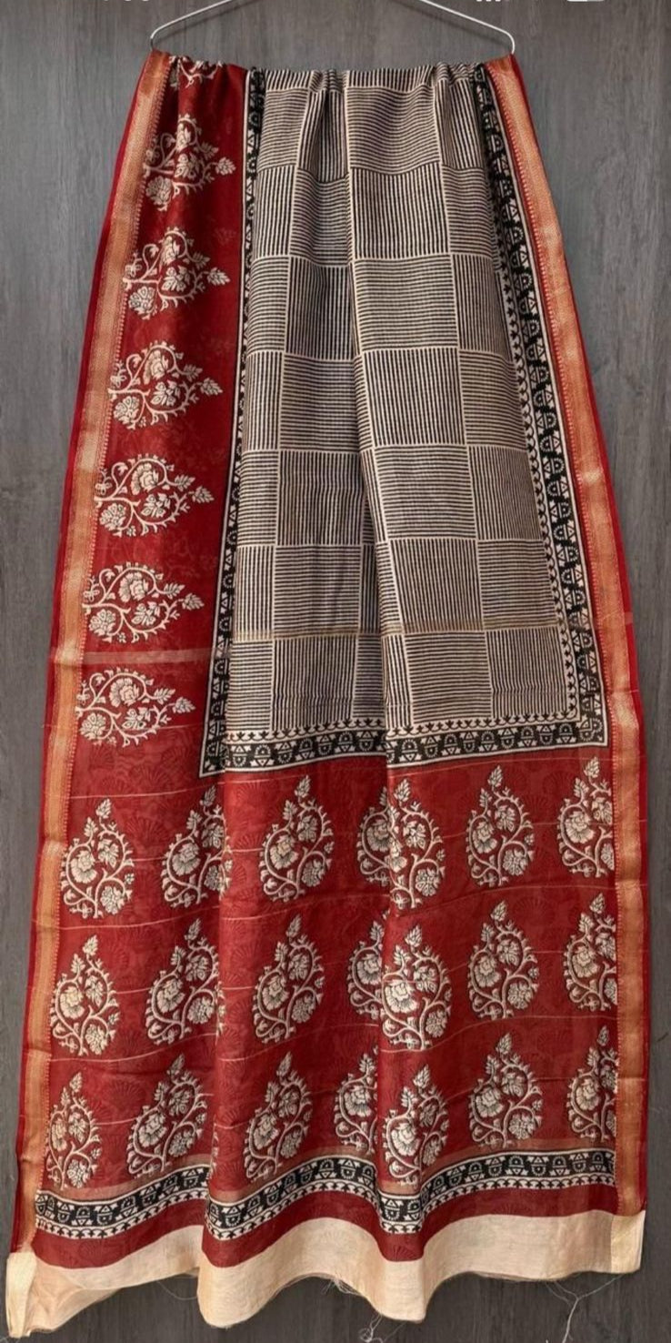 Maheshwari Silk Saree - Black lines with red prints